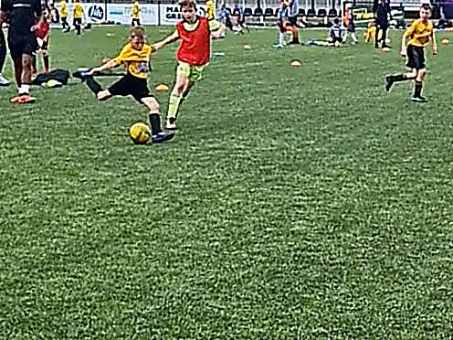 Young Elites - Kids Football Coaching Sheffield - 1