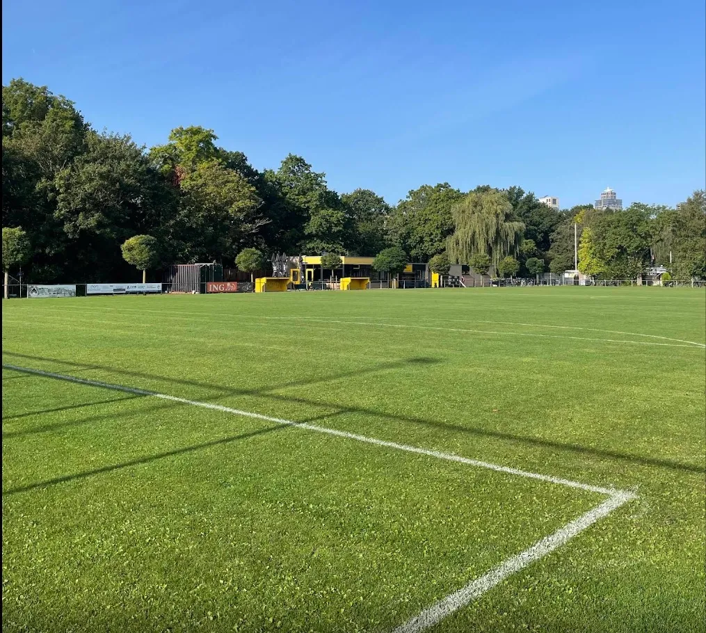 DVVA (Door Vriendschap Verenigd Amsterdam) - 1